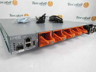 Juniper QFX5100-48S_back_Terabit_Systems